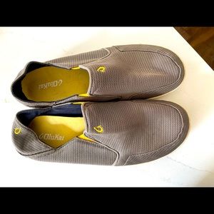 Men’s grey and yellow slip on shoes Olukai